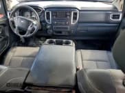 ✅ 2017 Nissan Titan S • VIN: 1N6AA1F34HN501400 • Lot: 95728235. Listed on Copart with 80,556 mi. Free auction sales archive from the USA and detailed vehicle history report at DreamBid. Image 8.