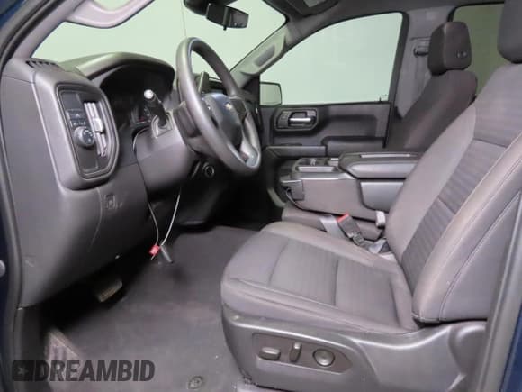 ✅ 2023 Chevrolet Silverado 1500 Custom • VIN: 3GCPABEK4PG182678 • Лот: 70355975. Опубликован ранее на Copart с пробегом 45 998 миль. Бесплатный доступ к архиву аукционных продаж из США и подробный отчёт об истории автомобиля на DreamBid. Изображение 9.