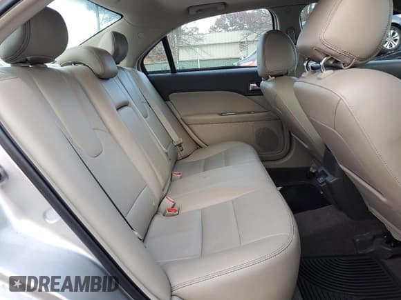 ✅ 2012 Ford Fusion Hybrid • VIN: 3FADP0L30CR243515 • Lot: 92265305. Listed on Copart with 62,142 mi. Free auction sales archive from the USA and detailed vehicle history report at DreamBid. Image 10.