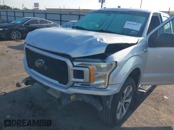 ✅ 2019 Ford F-150 XL • VIN: 1FTEW1CP7KKC29818 • Лот: 43116617. Опубликован ранее на IAAI с пробегом 175 485 миль. Бесплатный доступ к архиву аукционных продаж из США и подробный отчёт об истории автомобиля на DreamBid. Изображение 6.