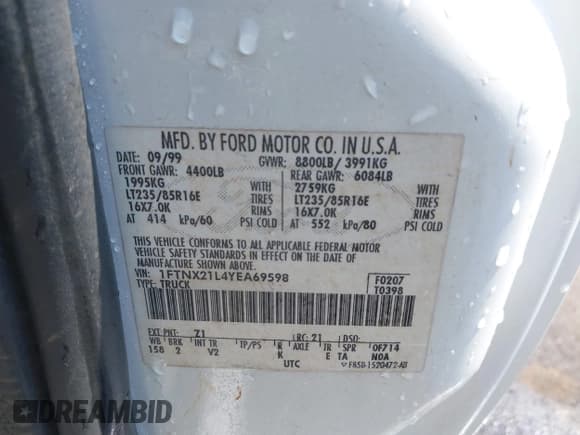 ✅ 2000 Ford F-250 XL • VIN: 1FTNX21L4YEA69598 • Lot: 42567608. Wystawiony na IAAI z przebiegiem 206 758 mil. Bezpłatny archiwum sprzedaży aukcyjnych z USA i szczegółowy raport historii pojazdu na DreamBid. Zdjęcie 9.