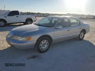 ✅ 2001 Lincoln Continental • VIN: 1LNHM97V01Y667338 • Lot: 82692274. Wystawiony na Copart z przebiegiem 126 875 mil. Bezpłatny archiwum sprzedaży aukcyjnych z USA i szczegółowy raport historii pojazdu na DreamBid. Zdjęcie 1.