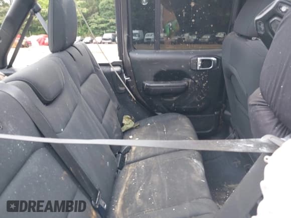 ✅ 2020 Jeep Wrangler Unlimited Freedom • VIN: 1C4HJXDG2LW221682 • Lot: 42436734. Listed on IAAI with 56,525 mi. Free auction sales archive from the USA and detailed vehicle history report at DreamBid. Image 8.