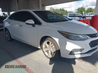 ✅ 2017 Chevrolet Cruze Premier • VIN: 1G1BF5SM9H7183754 • Lot: 43566232. Wystawiony na IAAI z przebiegiem 199 669 mil. Bezpłatny archiwum sprzedaży aukcyjnych z USA i szczegółowy raport historii pojazdu na DreamBid. Zdjęcie 1.