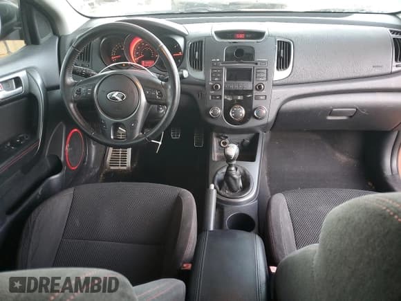 ✅ 2010 Kia Forte SX • VIN: KNAFW6A33A5190236 • Lot: 92191055. Listed on Copart with 201,651 mi. Free auction sales archive from the USA and detailed vehicle history report at DreamBid. Image 8.