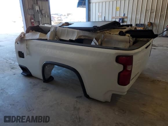 ✅ 2021 Chevrolet Silverado 1500 • VIN: BS81639404 • Лот: 81639404. Опубликован ранее на Copart с пробегом Не указан. Бесплатный доступ к архиву аукционных продаж из США и подробный отчёт об истории автомобиля на DreamBid. Изображение 4.