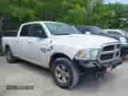 2019 Ram 1500 Big Horn z VIN 1C6RR6TT1KS593811, wystawiony jako IAAI lot #42006658 z przebiegiem 169 121 mil mil oraz . Historia ofert i sprzedaży dostępna na DreamBid. Obrazek 14.