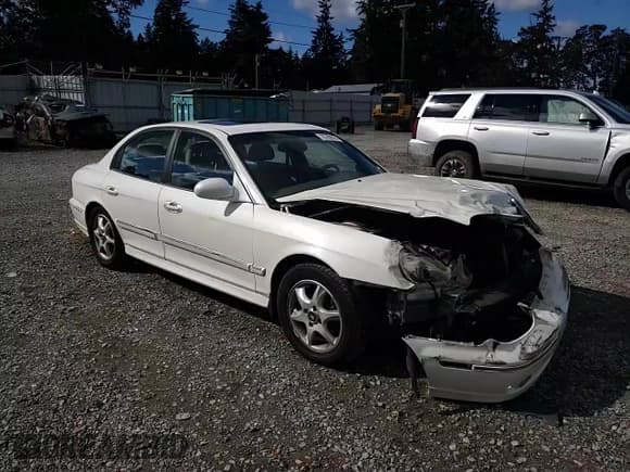 ✅ 2005 Hyundai Sonata GLS • VIN: KMHWF35H95A192847 • Лот: 70789014. Опубликован ранее на Copart с пробегом 175 615 миль. Бесплатный доступ к архиву аукционных продаж из США и подробный отчёт об истории автомобиля на DreamBid. Изображение 11.