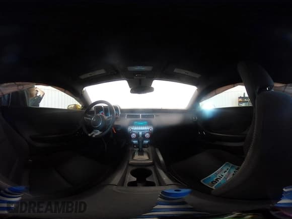 ✅ 2011 Chevrolet Camaro 1LT • VIN: 2G1FB1ED8B9112777 • Лот: 42841155. Опубликован ранее на IAAI с пробегом 150 858 миль. Бесплатный доступ к архиву аукционных продаж из США и подробный отчёт об истории автомобиля на DreamBid. Изображение 18.