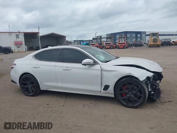 ✅ 2022 Genesis G70 Launch Edition • VIN: KMTG14TE4NU082214 • Lot: 43582661. Wystawiony na IAAI z przebiegiem 49 429 mil. Bezpłatny archiwum sprzedaży aukcyjnych z USA i szczegółowy raport historii pojazdu na DreamBid. Zdjęcie 14.