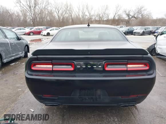 2015 Dodge Challenger R/T Plus with VIN 2C3CDZBT9FH864714, listed as a IAAI auction lot 41198768 with 101,534 mi miles and . Bid and sale history available at DreamBid. Image 16.