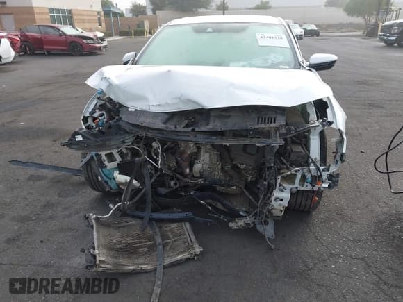 ✅ 2020 Honda Civic LX • VIN: 2HGFC2F64LH537030 • Lot: 43401228. Wystawiony na IAAI z przebiegiem 140 522 mil. Bezpłatny archiwum sprzedaży aukcyjnych z USA i szczegółowy raport historii pojazdu na DreamBid. Zdjęcie 6.