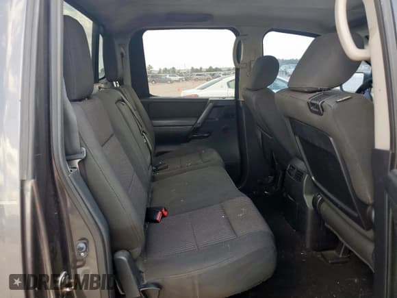 ✅ 2012 Nissan Titan SV • VIN: 1N6BA0ED2CN310933 • Lot: 67964275. Wystawiony na Copart z przebiegiem 224 656 mil. Bezpłatny archiwum sprzedaży aukcyjnych z USA i szczegółowy raport historii pojazdu na DreamBid. Zdjęcie 10.