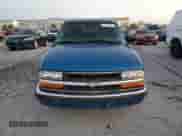 2000 Chevrolet S-10 LS с VIN 1GCCS14W0Y8104318, выставлен на аукционе Copart как лот 77275974 с пробегом 159 273 миль миль и Чистый • Clean title. История ставок и продаж доступна на DreamBid. Изображение 5.
