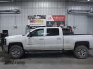 ✅ 2019 Chevrolet Silverado 2500HD LT • VIN: 1GC1KSEG9KF277777 • Лот: 40597481. Опубликован ранее на IAAI с пробегом 105 812 миль. Бесплатный доступ к архиву аукционных продаж из США и подробный отчёт об истории автомобиля на DreamBid. Изображение 14.