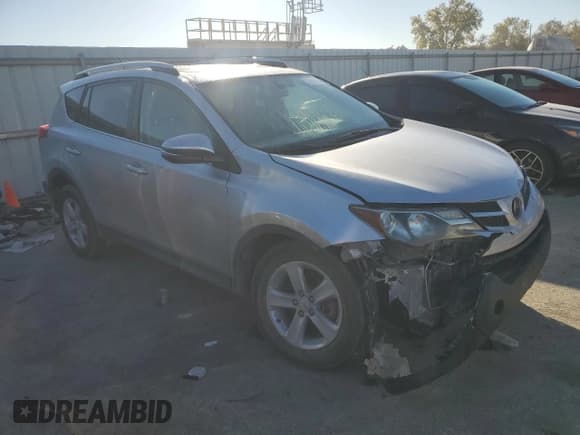 ✅ 2013 Toyota RAV4 XLE • VIN: 2T3RFREV3DW029895 • Lot: 91049565. Listed on Copart with 240,587 mi. Free auction sales archive from the USA and detailed vehicle history report at DreamBid. Image 4.