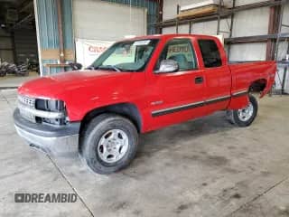 2000 Chevrolet Silverado 1500 LT с VIN 1GCEK19T5YE172901, выставлен на аукционе Copart как лот 57904855 с пробегом 96 214 миль миль и Списание • Salvage title. История ставок и продаж доступна на DreamBid. Изображение 1.
