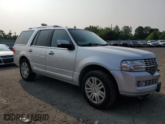 ✅ 2012 Lincoln Navigator • VIN: 5LMJJ2J59CEL08520 • Lot: 67774255. Listed on Copart with 134,181 mi. Free auction sales archive from the USA and detailed vehicle history report at DreamBid. Image 4.