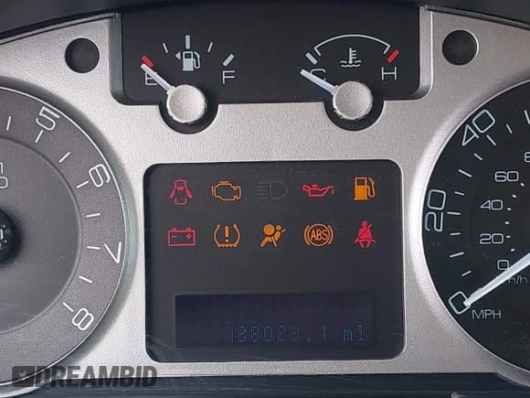 ✅ 2011 Mercury Mariner • VIN: 4M2CN8B74BKJ02345 • Lot: 42527017. Wystawiony na IAAI z przebiegiem 188 023 mil. Bezpłatny archiwum sprzedaży aukcyjnych z USA i szczegółowy raport historii pojazdu na DreamBid. Zdjęcie 15.