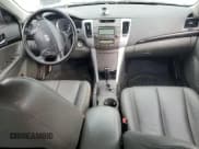 ✅ 2010 Hyundai Sonata Limited • VIN: 5NPEU4AF5AH598580 • Лот: 73140584. Опубликован ранее на Copart с пробегом Не указан. Бесплатный доступ к архиву аукционных продаж из США и подробный отчёт об истории автомобиля на DreamBid. Изображение 8.