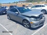 ✅ 2012 Mercedes-Benz C 250 • VIN: WDDGJ4HB2CF881493 • Lot: 42853863. Wystawiony na IAAI z przebiegiem 108 215 mil. Bezpłatny archiwum sprzedaży aukcyjnych z USA i szczegółowy raport historii pojazdu na DreamBid. Zdjęcie 1.