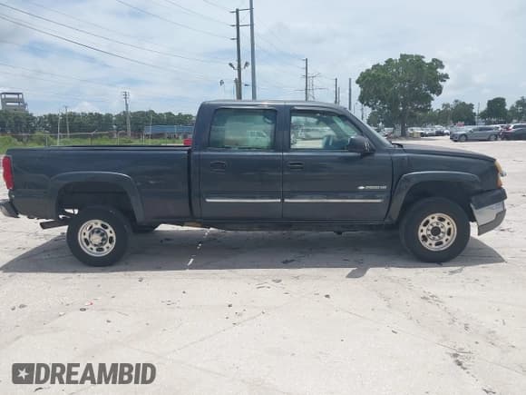 ✅ 2004 Chevrolet Silverado 2500HD LS • VIN: 1GCHC23U84F133354 • Лот: 42749201. Опубликован ранее на IAAI с пробегом Не указан. Бесплатный доступ к архиву аукционных продаж из США и подробный отчёт об истории автомобиля на DreamBid. Изображение 14.