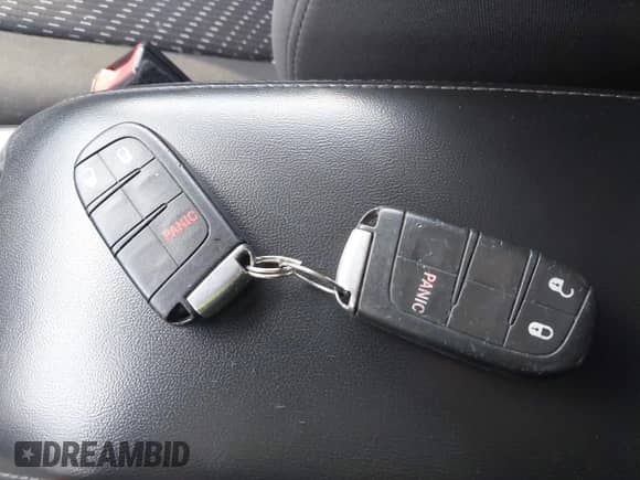 2018 Dodge Journey SE with VIN 3C4PDCABXJT171511, listed as a IAAI auction lot 43294371 with 63,340 mi miles and . Bid and sale history available at DreamBid. Image 11.