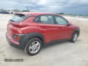 ✅ 2021 Hyundai Kona SE • VIN: KM8K12AA8MU666722 • Лот: 62420224. Опубликован ранее на Copart с пробегом Не указан. Бесплатный доступ к архиву аукционных продаж из США и подробный отчёт об истории автомобиля на DreamBid. Изображение 3.