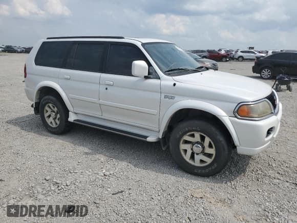 ✅ 2000 Mitsubishi Montero Sport Limited • VIN: JA4MT41R3YP060042 • Лот: 59513635. Опубликован ранее на Copart с пробегом 189 108 миль. Бесплатный доступ к архиву аукционных продаж из США и подробный отчёт об истории автомобиля на DreamBid. Изображение 4.
