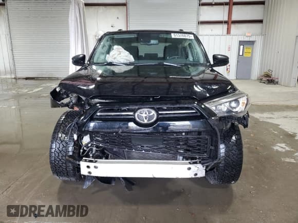 ✅ 2021 Toyota 4Runner SR5 • VIN: JTEMU5JR9M5886727 • Lot: 91378875. Listed on Copart with 50,133 mi. Free auction sales archive from the USA and detailed vehicle history report at DreamBid. Image 5.