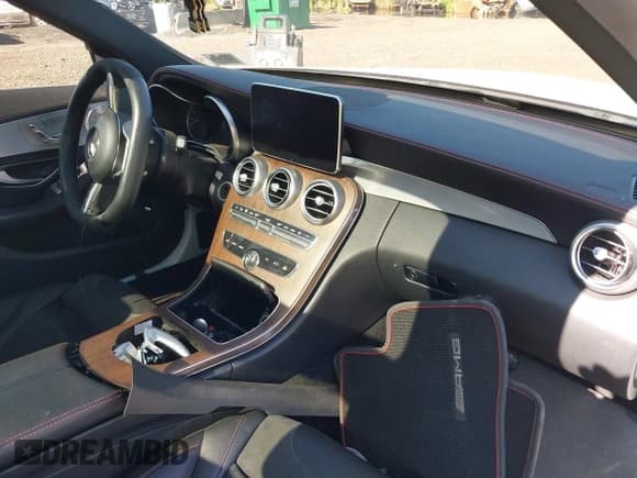 ✅ 2017 Mercedes-Benz C 43 AMG • VIN: 55SWF6EB6HU185222 • Lot: 42534527. Wystawiony na IAAI z przebiegiem 49 474 mil. Bezpłatny archiwum sprzedaży aukcyjnych z USA i szczegółowy raport historii pojazdu na DreamBid. Zdjęcie 5.