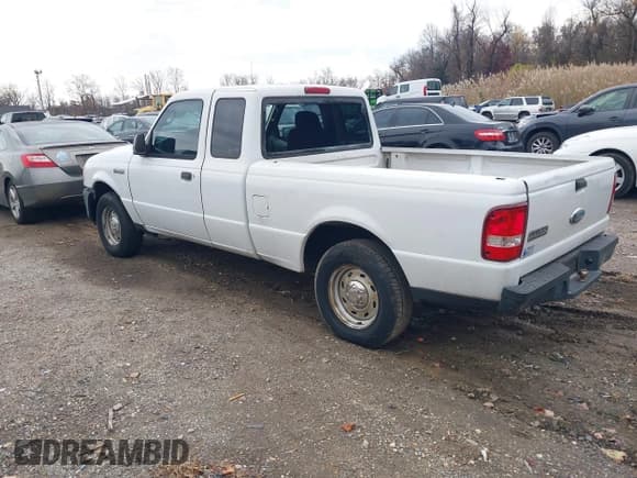 ✅ 2006 Ford Ranger XL • VIN: 1FTYR14D36PA41072 • Lot: 43791266. Wystawiony na IAAI z przebiegiem 258 732 mil. Bezpłatny archiwum sprzedaży aukcyjnych z USA i szczegółowy raport historii pojazdu na DreamBid. Zdjęcie 3.