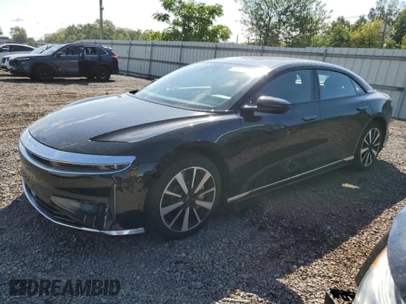 ✅ 2024 Lucid Air Pure • VIN: 50EA1PGA4RA001437 • Lot: 68690875. Wystawiony na Copart z przebiegiem 11 149 mil. Bezpłatny archiwum sprzedaży aukcyjnych z USA i szczegółowy raport historii pojazdu na DreamBid. Zdjęcie 1.