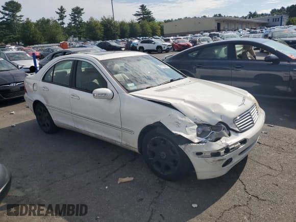 ✅ 2003 Mercedes-Benz C 240 • VIN: WDBRF81J53F363244 • Lot: 67750355. Wystawiony na Copart z przebiegiem Nie podano. Bezpłatny archiwum sprzedaży aukcyjnych z USA i szczegółowy raport historii pojazdu na DreamBid. Zdjęcie 4.