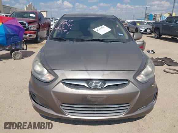 ✅ 2013 Hyundai Accent GLS • VIN: KMHCT4AE1DU462681 • Lot: 43267203. Listed on IAAI with 135,383 mi. Free auction sales archive from the USA and detailed vehicle history report at DreamBid. Image 13.