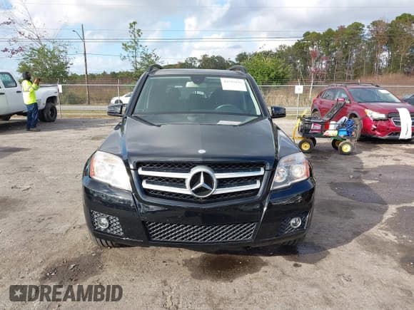 ✅ 2011 Mercedes-Benz GLK 350 • VIN: WDCGG5GB9BF622721 • Lot: 43737577. Listed on IAAI with 187,461 mi. Free auction sales archive from the USA and detailed vehicle history report at DreamBid. Image 12.