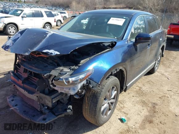 ✅ 2018 Mazda CX-9 Sport • VIN: JM3TCBBY8J0212284 • Lot: 41798637. Listed on IAAI with 72,449 mi. Free auction sales archive from the USA and detailed vehicle history report at DreamBid. Image 17.