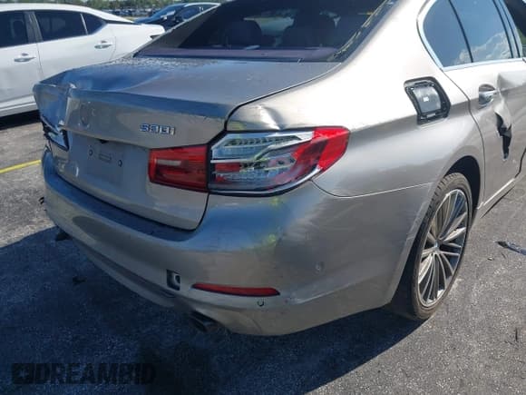 ✅ 2017 BMW 5 Series 530i • VIN: WBAJA5C36HG896115 • Lot: 43229244. Listed on IAAI with 135,256 mi. Free auction sales archive from the USA and detailed vehicle history report at DreamBid. Image 18.