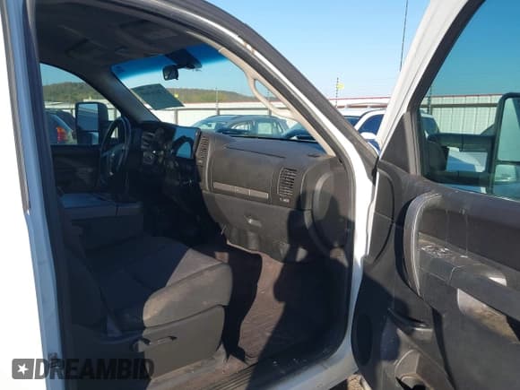 ✅ 2013 Chevrolet Silverado 2500HD LT • VIN: 1GC1KXCG7DF197767 • Lot: 43616369. Listed on IAAI with 190,617 mi. Free auction sales archive from the USA and detailed vehicle history report at DreamBid. Image 5.