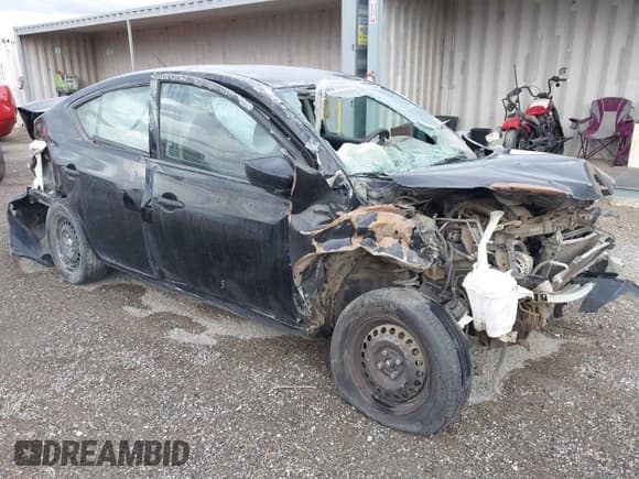 ✅ 2016 Nissan Versa S • VIN: 3N1CN7AP3GL904184 • Lot: 43261783. Listed on IAAI with Not provided. Free auction sales archive from the USA and detailed vehicle history report at DreamBid. Image 1.