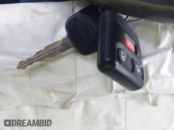 ✅ 2002 Ford F-150 XL • VIN: 1FTRX17W72NA98128 • Lot: 43835387. Listed on IAAI with 160,884 mi. Free auction sales archive from the USA and detailed vehicle history report at DreamBid. Image 11.