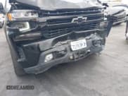 ✅ 2021 Chevrolet Silverado 1500 RST • VIN: 1GCUYEET8MZ311526 • Lot: 42367715. Wystawiony na IAAI z przebiegiem 65 638 mil. Bezpłatny archiwum sprzedaży aukcyjnych z USA i szczegółowy raport historii pojazdu na DreamBid. Zdjęcie 17.