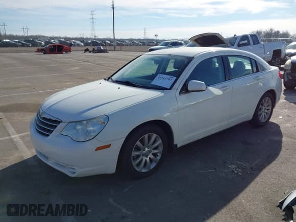 ✅ 2010 Chrysler Sebring Limited • VIN: 1C3CC5FB4AN162667 • Lot: 43912787. Listed on IAAI with 133,550 mi. Free auction sales archive from the USA and detailed vehicle history report at DreamBid. Image 2.