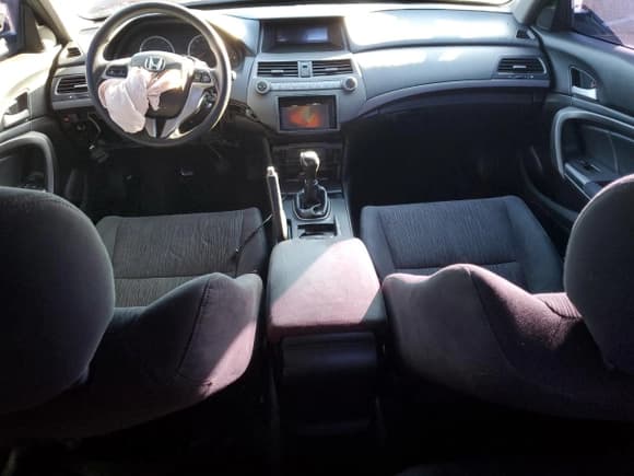 ✅ 2012 Honda Accord LX-S • VIN: 1HGCS1A35CA020850 • Лот: 87306824. Опубликован ранее на Copart с пробегом 144 798 миль. Бесплатный доступ к архиву аукционных продаж из США и подробный отчёт об истории автомобиля на DreamBid. Изображение 8.