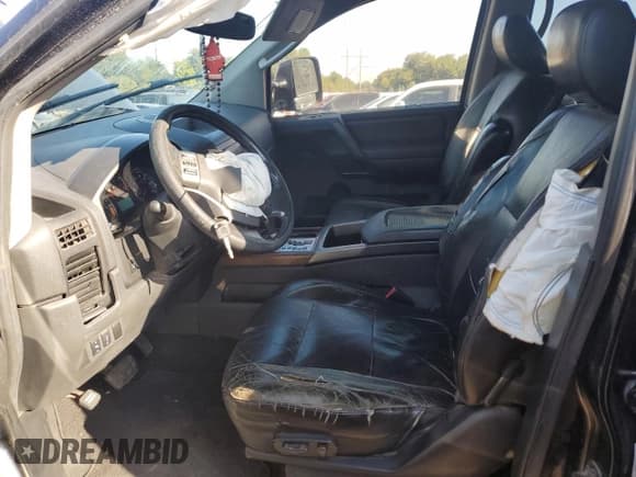 ✅ 2010 Nissan Titan LE • VIN: 1N6BA0EC0AN302687 • Лот: 81499655. Опубликован ранее на Copart с пробегом 174 916 миль. Бесплатный доступ к архиву аукционных продаж из США и подробный отчёт об истории автомобиля на DreamBid. Изображение 7.