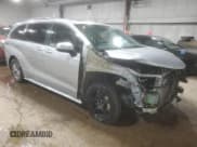 ✅ 2021 Toyota Sienna XLE • VIN: 5TDYRKEC5MS007035 • Lot: 92400495. Listed on Copart with 106,645 mi. Free auction sales archive from the USA and detailed vehicle history report at DreamBid. Image 4.