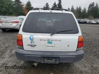 ✅ 1999 Subaru Forester L • VIN: JF1SF6353XH727720 • Lot: 92938325. Wystawiony na Copart z przebiegiem 226 528 mil. Bezpłatny archiwum sprzedaży aukcyjnych z USA i szczegółowy raport historii pojazdu na DreamBid. Zdjęcie 6.