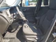 ✅ 2017 Jeep Renegade Sport • VIN: ZACCJBAB2HPE87763 • Lot: 68094905. Wystawiony na Copart z przebiegiem 119 636 mil. Bezpłatny archiwum sprzedaży aukcyjnych z USA i szczegółowy raport historii pojazdu na DreamBid. Zdjęcie 7.