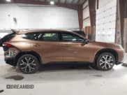 ✅ 2025 Toyota Crown XLE • VIN: JTDACAAJ6S3027956 • Lot: 43744579. Wystawiony na IAAI z przebiegiem 2 039 mil. Bezpłatny archiwum sprzedaży aukcyjnych z USA i szczegółowy raport historii pojazdu na DreamBid. Zdjęcie 14.