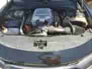 2015 Dodge Charger SRT Hellcat z VIN 2C3CDXL92FH816222, wystawiony jako Copart lot #57322815 z przebiegiem 110 998 mil mil oraz Szkoda całkowita • Salvage title. Historia ofert i sprzedaży dostępna na DreamBid. Obrazek 11.